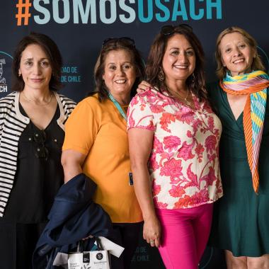 Funcionarias y funcionarios en la celebración