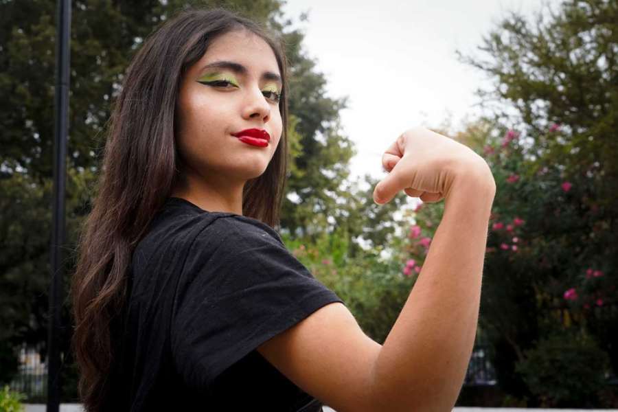  Javiera Melo Torres, alumna del programa de Bachillerato de nuestro plantel, quien este domingo obtuvo su primer título en uno de los eventos de lucha libre más importantes de Chile.