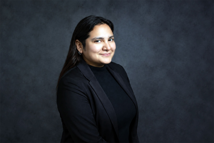 En la imagen aparece la directora de orquesta Virginia Vergara Meneses  